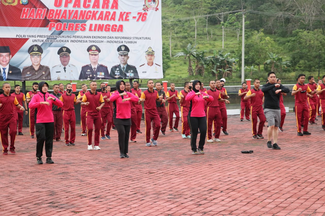 Polres Lingga Bersama Bhayangkari Cabang Lingga Gelar Fun Bike dan Senam Aerobik Demi Tingkatkan Imunitas