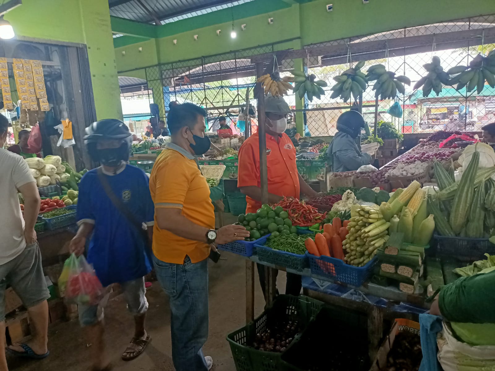 Satintelkam Polres Bintan Lakukan Monitoring Pasar Menjelang Natal Dan Tahun Baru