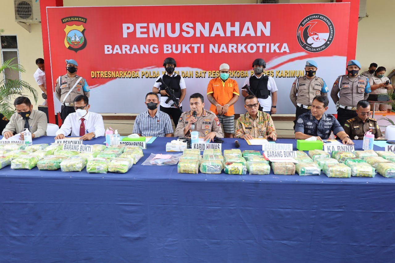 Polda Kepri Musnahan Barang Bukti Narkotika Seberat 58 Kg Dari Jaringan Internasional Malaysia-Indonesia