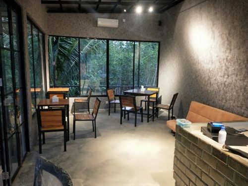 Telah Hadir.....Kedai Kopi, Orang Roemah Coffee & Eatery Sajikan Nuansa Pemandangan Hutan Mangrove