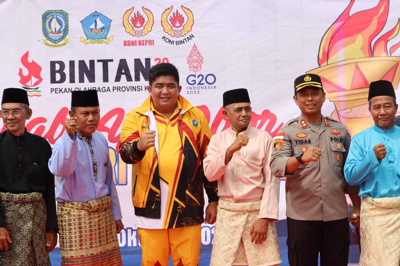 Polres Bintan Amankan Kegiatan Kirab Api Obor Porprov Kepri V 2022