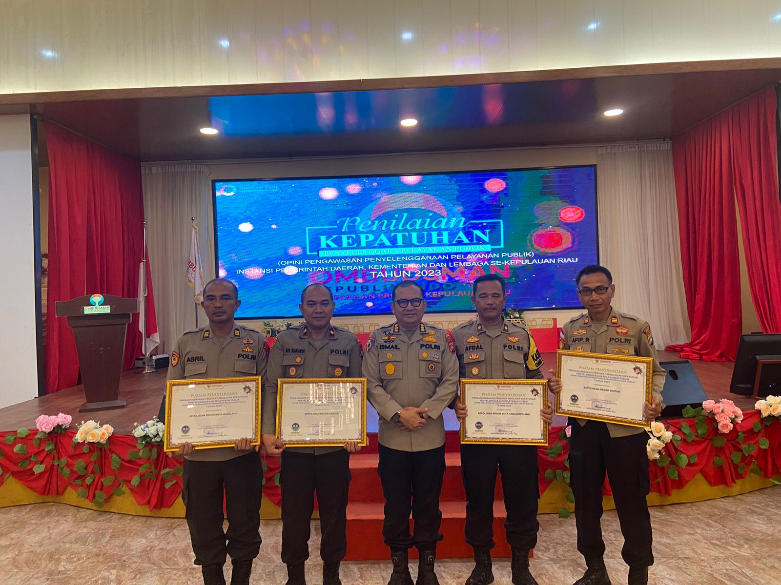 Polres Bintan Terima Penghargaan Kepatuhan Pelayanan Publik Tahun 2023 Dari Ombusdman RI