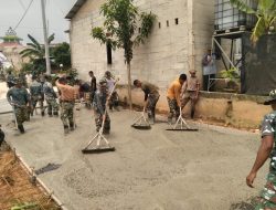 Tak Kenal Lelah, Satgas TMMD 130 dan Warga Berjuang Bersama Mengejar Pengecoran Jalan