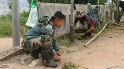 Program Unggulan Kasad Jadi Penggerak Kepedulian Sosial, Satgas TMMD 130 Bersihkan Masjid Bersama Warga