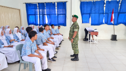 Akrab dengan Pelajar, Serka Azuar Siregar Tanamkan Pesan Wawasan Kebangsaan